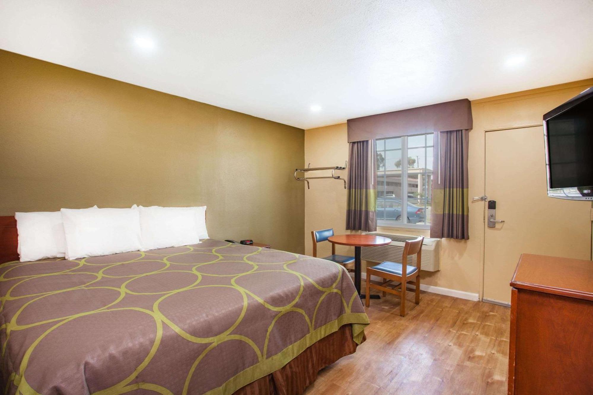 Super 8 By Wyndham Redlands/San Bernardino Motel Dış mekan fotoğraf