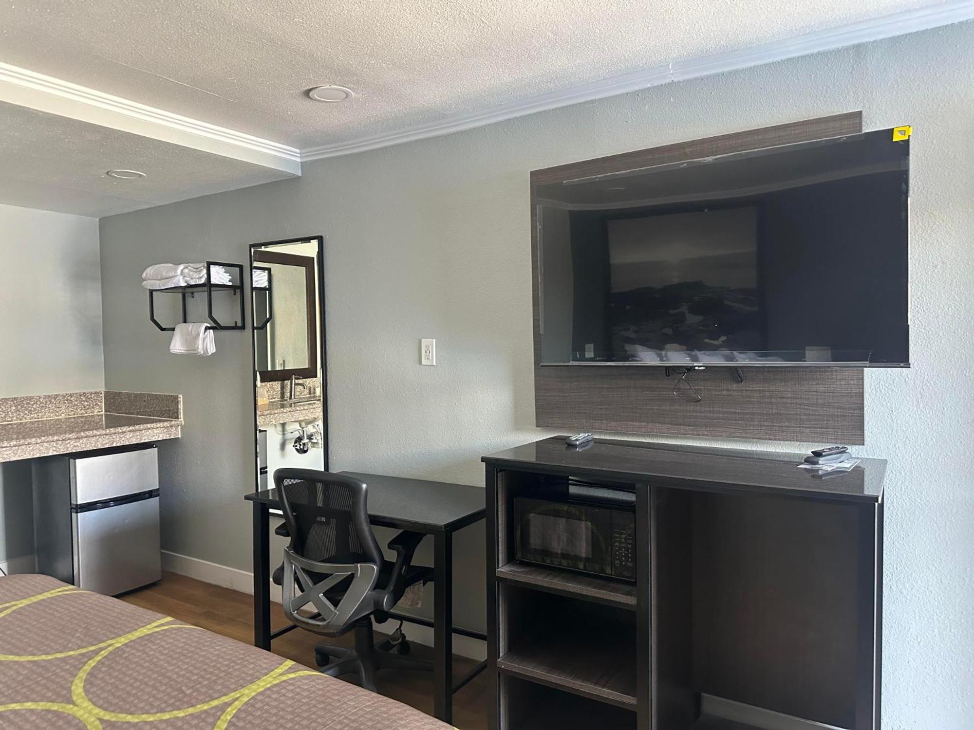 Super 8 By Wyndham Redlands/San Bernardino Motel Dış mekan fotoğraf