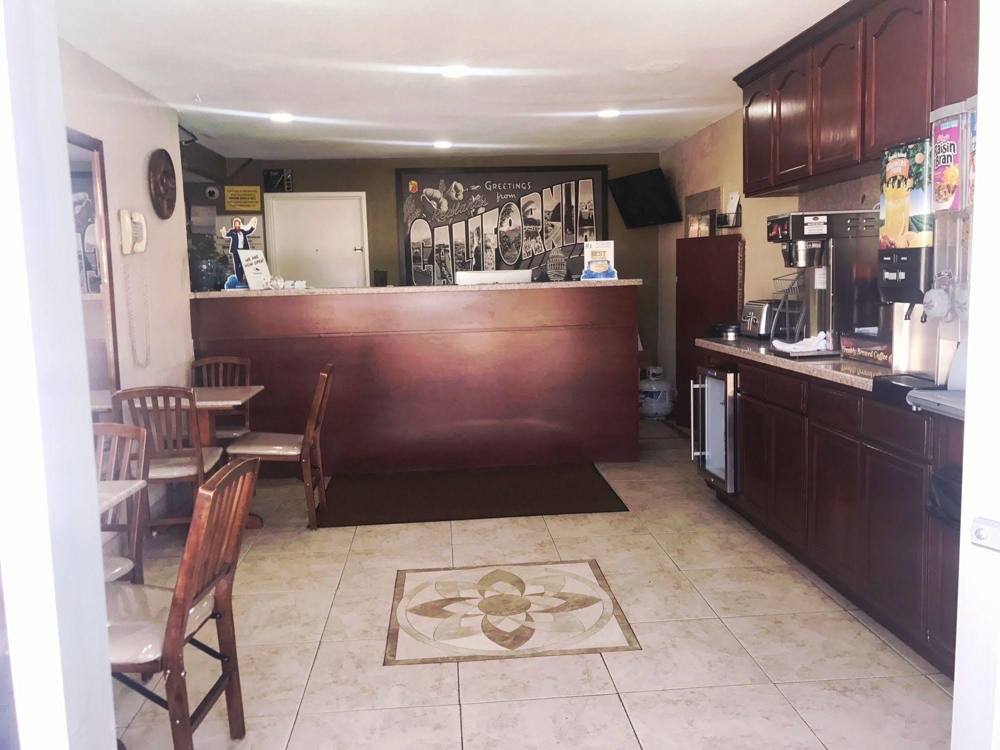 Super 8 By Wyndham Redlands/San Bernardino Motel Dış mekan fotoğraf